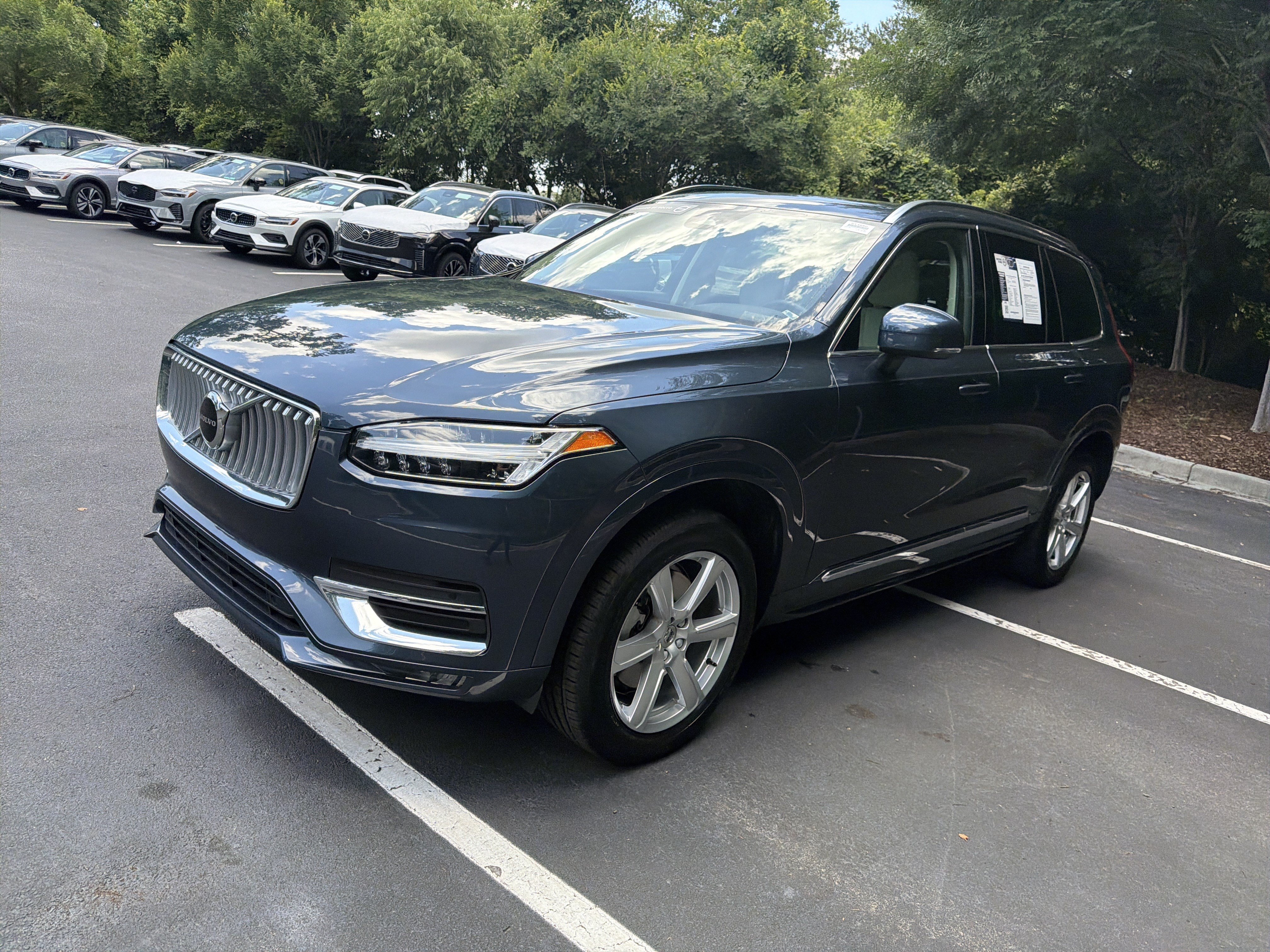 Certified 2024 Volvo XC90 B5 Core w/ Protection Package AWD/4WD image 17