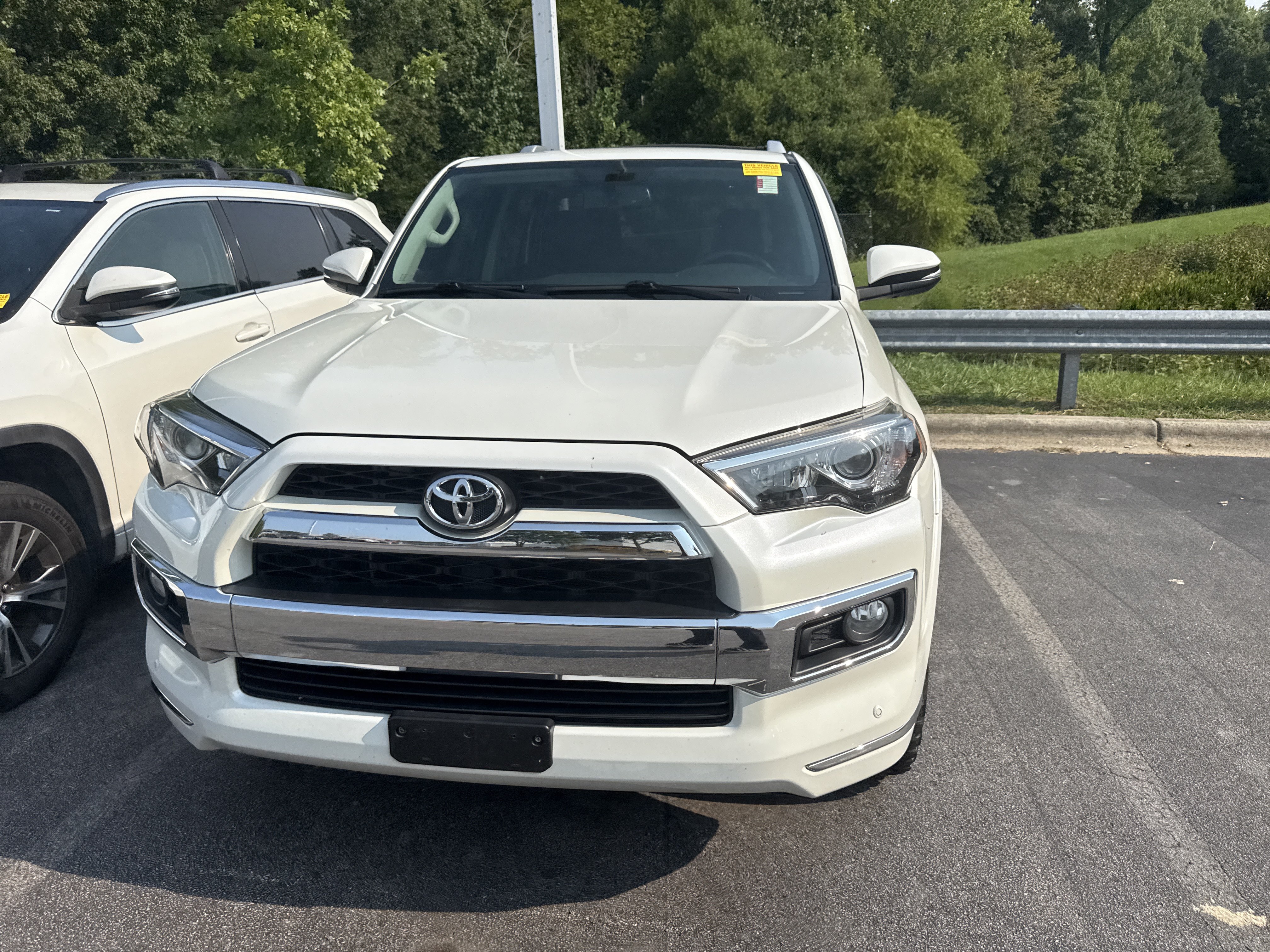 Used 2017 Toyota 4Runner Limited AWD/4WD image 2