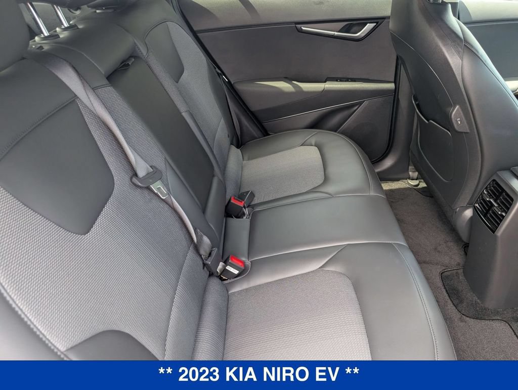 Used 2023 Kia Niro Wind w/ Wind Preserve Package FWD image 31