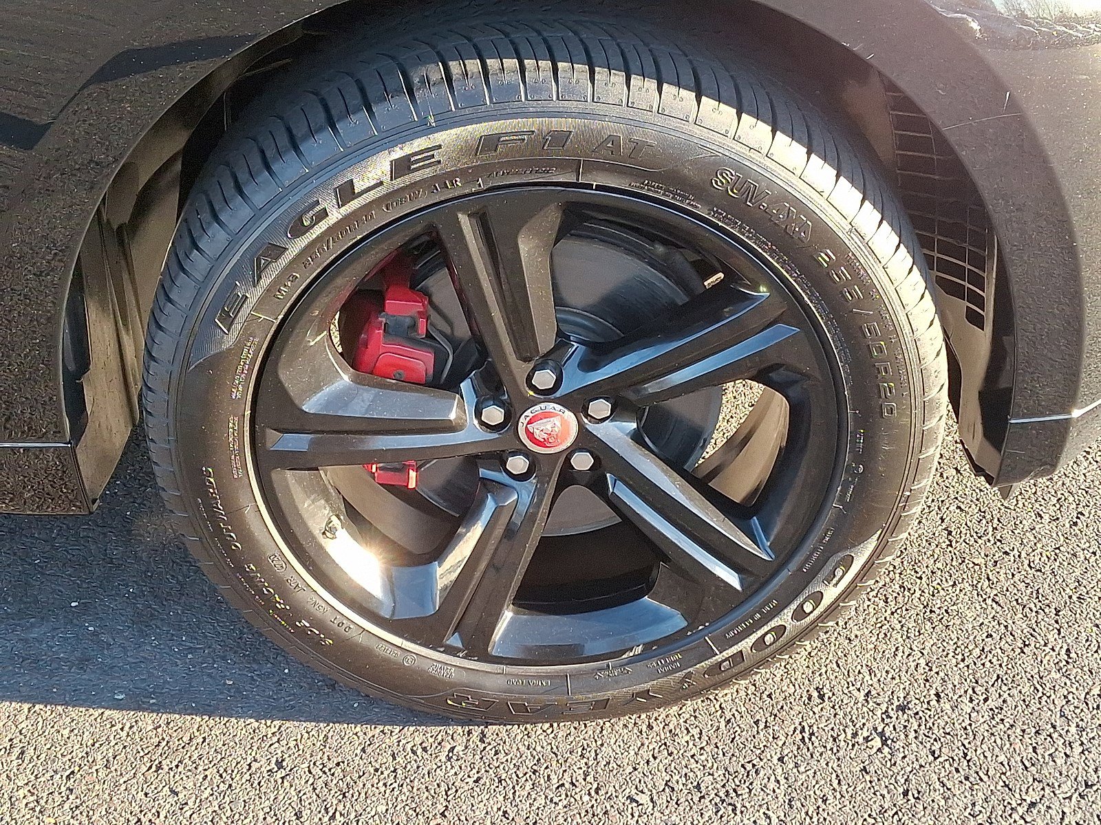 Used 2018 Jaguar F-PACE S image 8