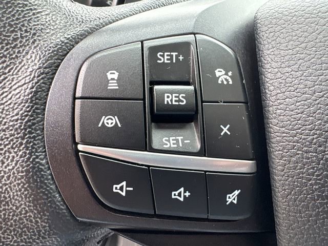 Used 2020 Ford Explorer XLT w/ Equipment Group 202A image 30