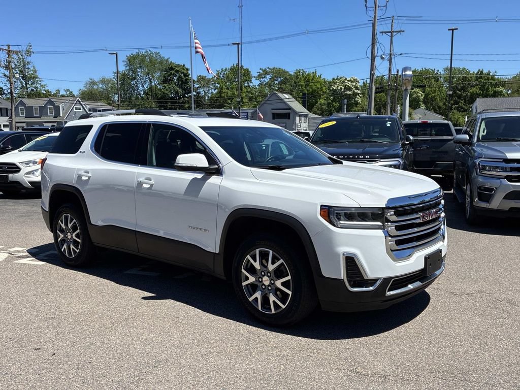 Used 2023 GMC Acadia SLT AWD/4WD image 3