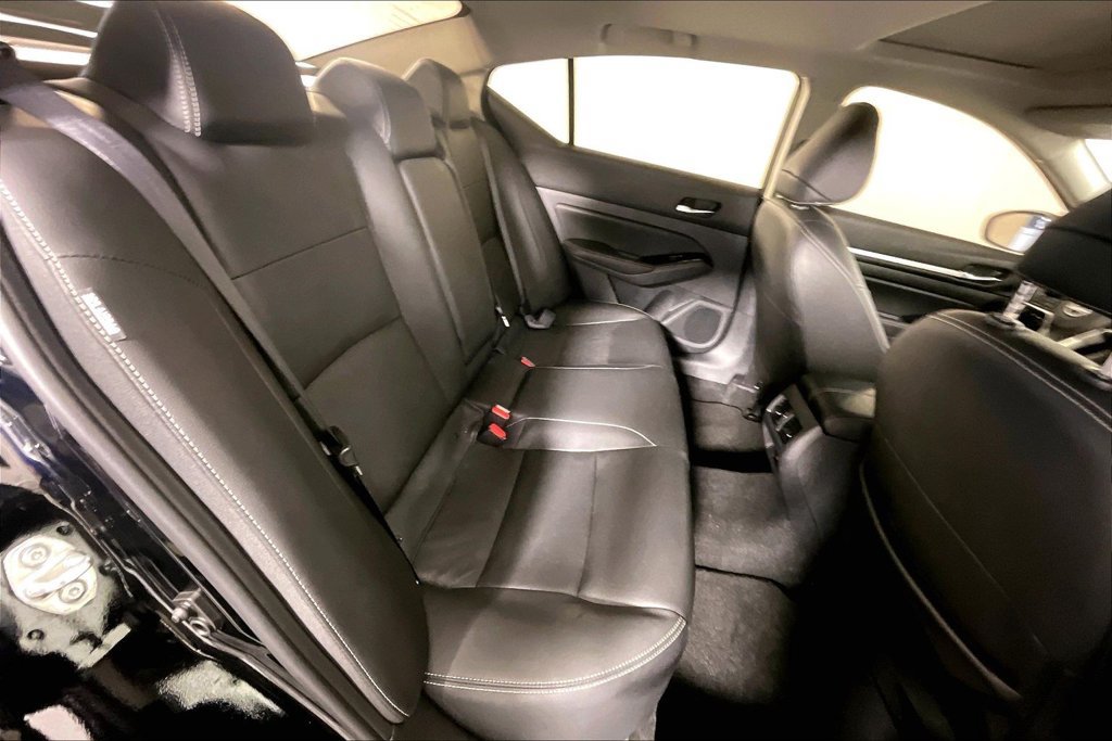 Used 2025 Nissan Altima 2.5 SL AWD/4WD image 35