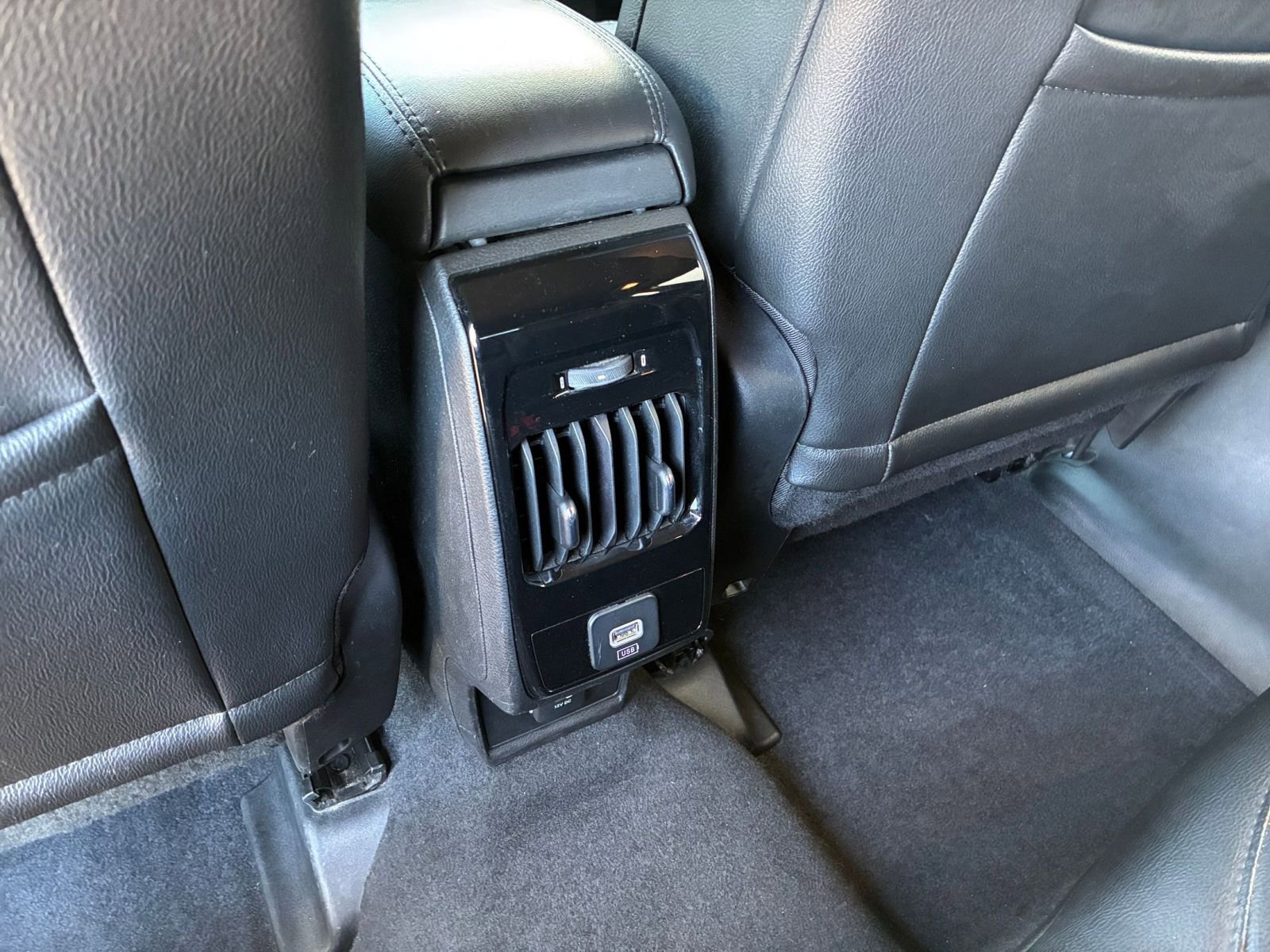 Used 2025 Jeep Compass Trailhawk image 22