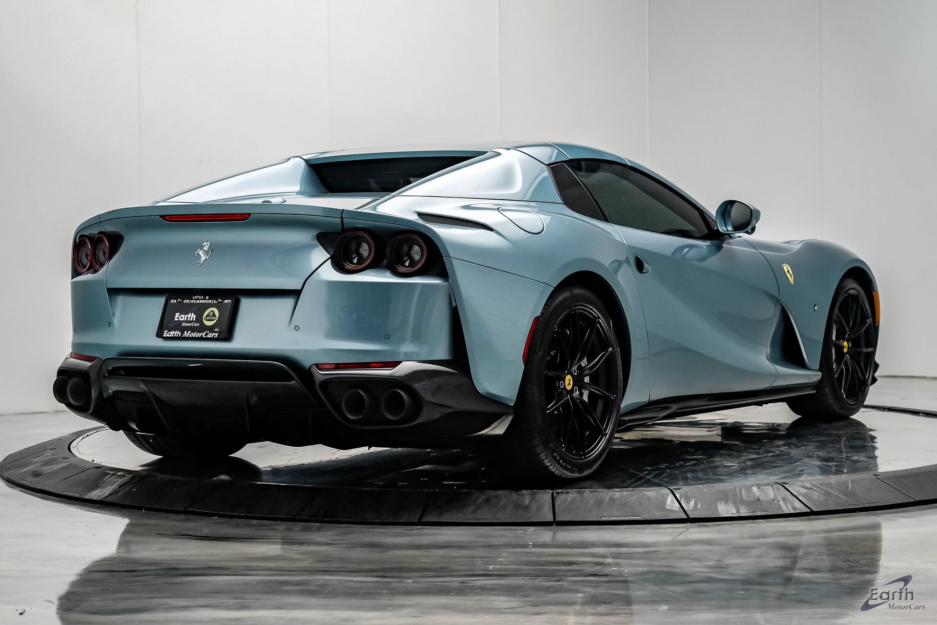 Used 2023 Ferrari 812 GTS RWD image 22