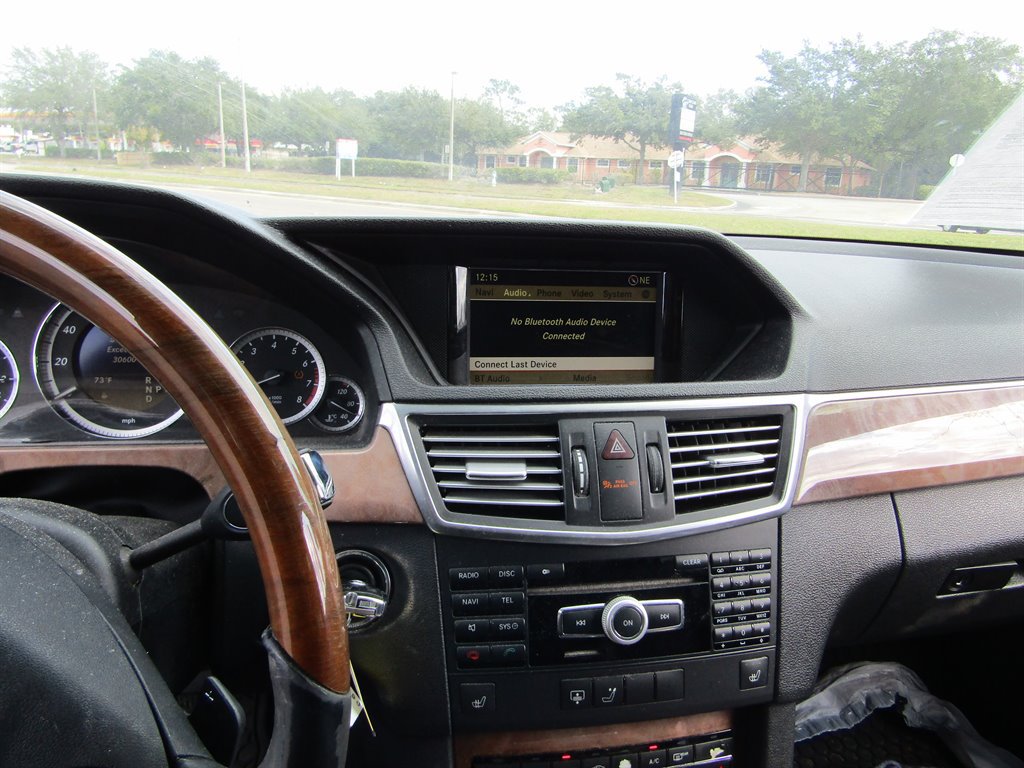 Used 2012 Mercedes-Benz E 350 4MATIC Sedan image 8