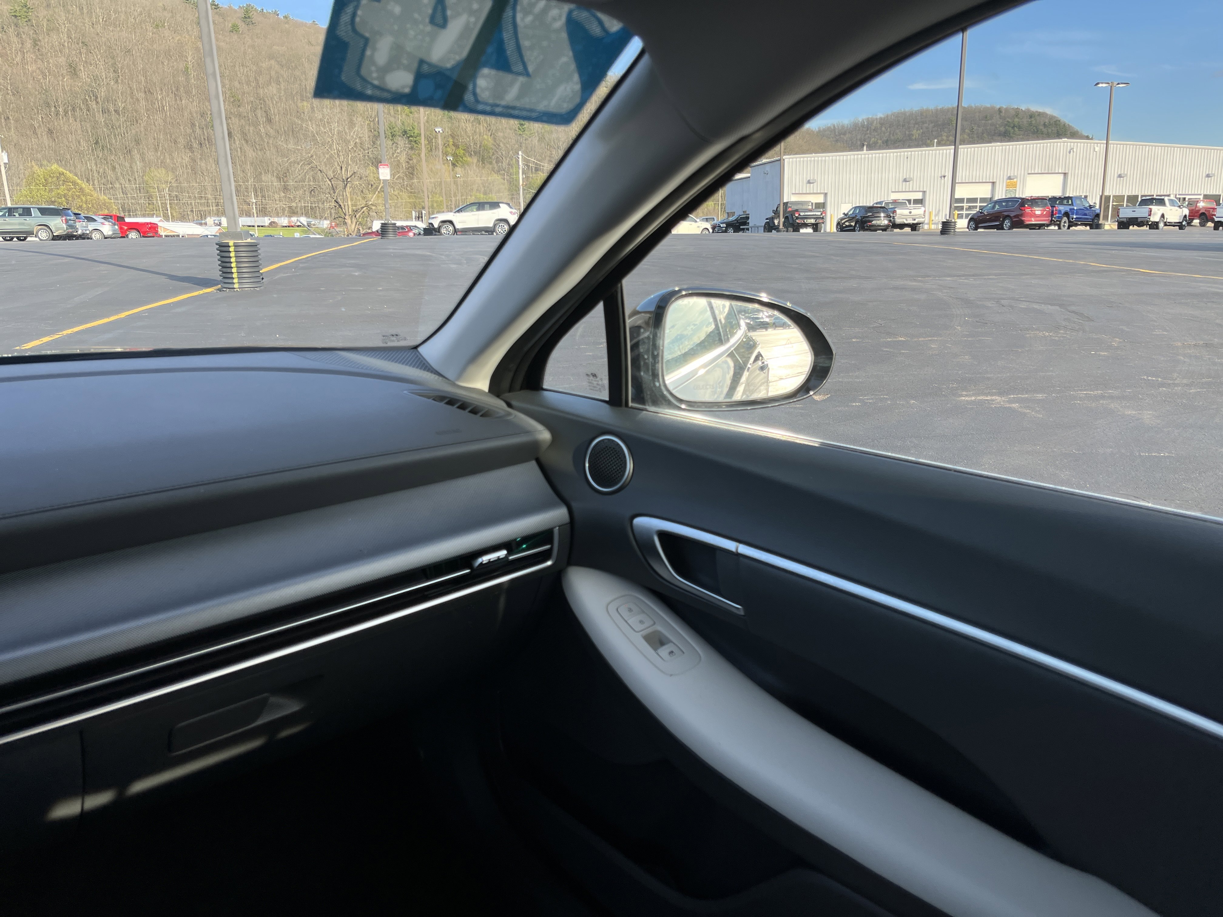 Used 2024 Hyundai Sonata SEL AWD/4WD image 28