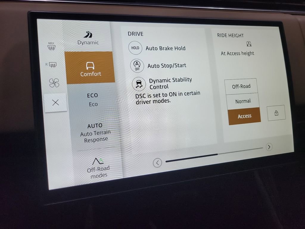 Used 2025 Land Rover Range Rover Sport Dynamic SE image 35