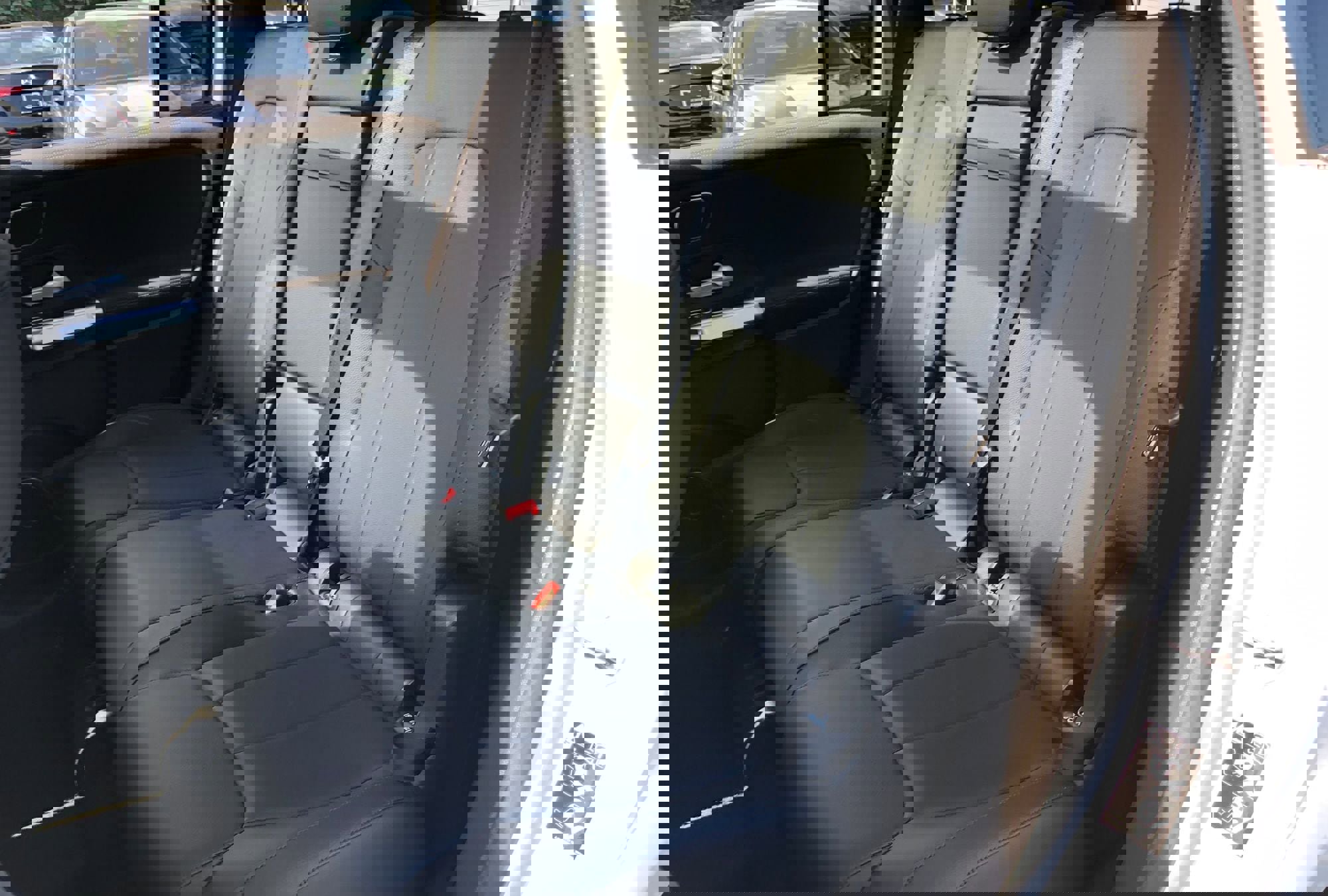 New 2022 Mercedes-Benz EQB 300 4MATIC image 34