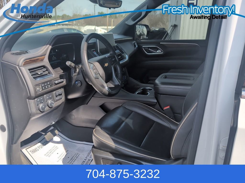 Used 2023 Chevrolet Tahoe Premier w/ Premium Package AWD/4WD image 12