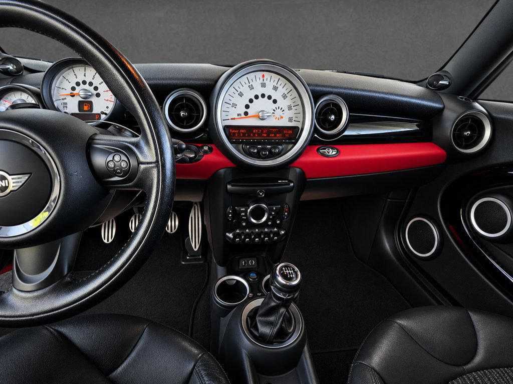 Used 2013 MINI Cooper S w/ Always Open Pkg FWD image 3