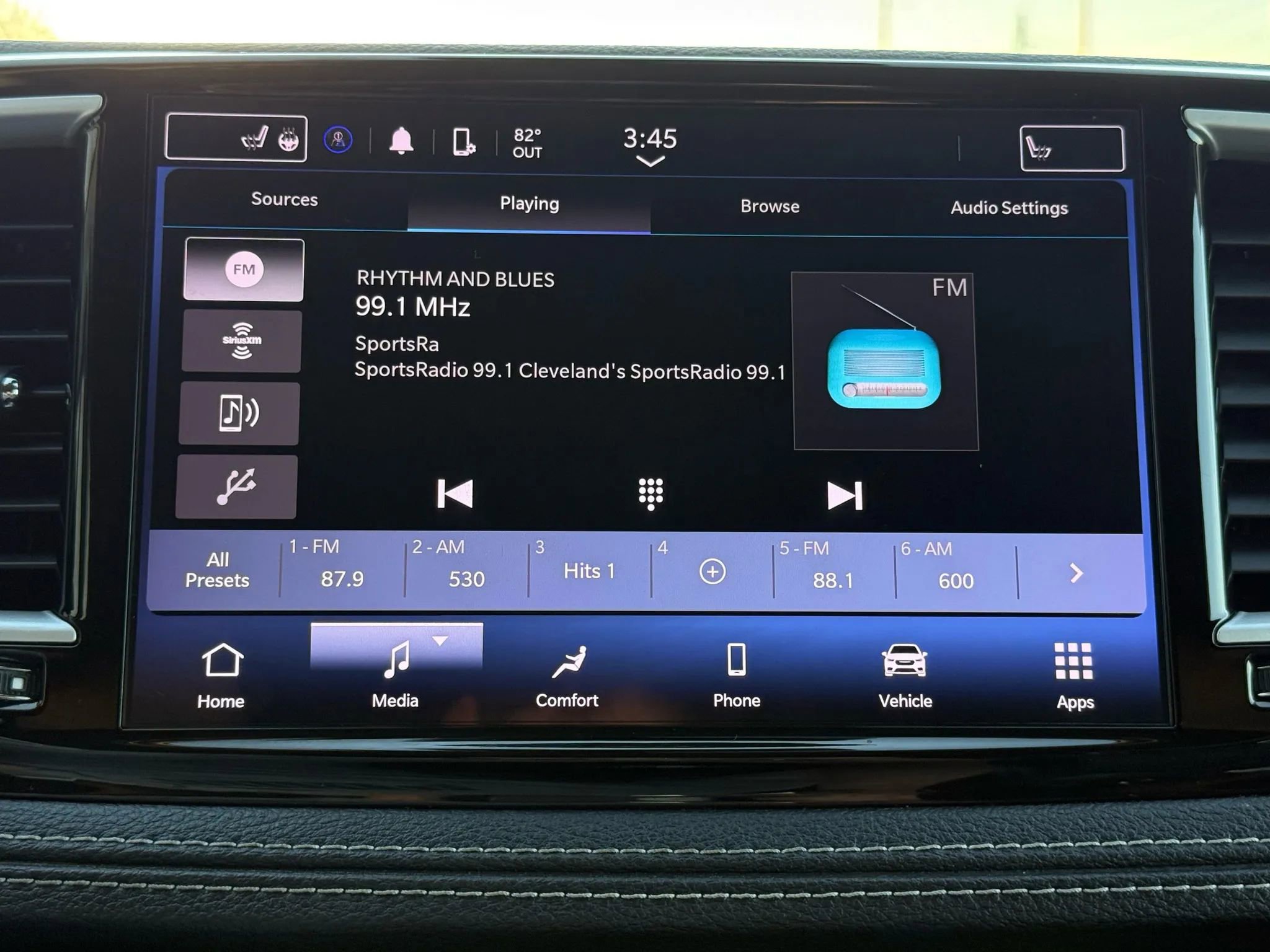 Used 2022 Chrysler Pacifica Touring-L image 40