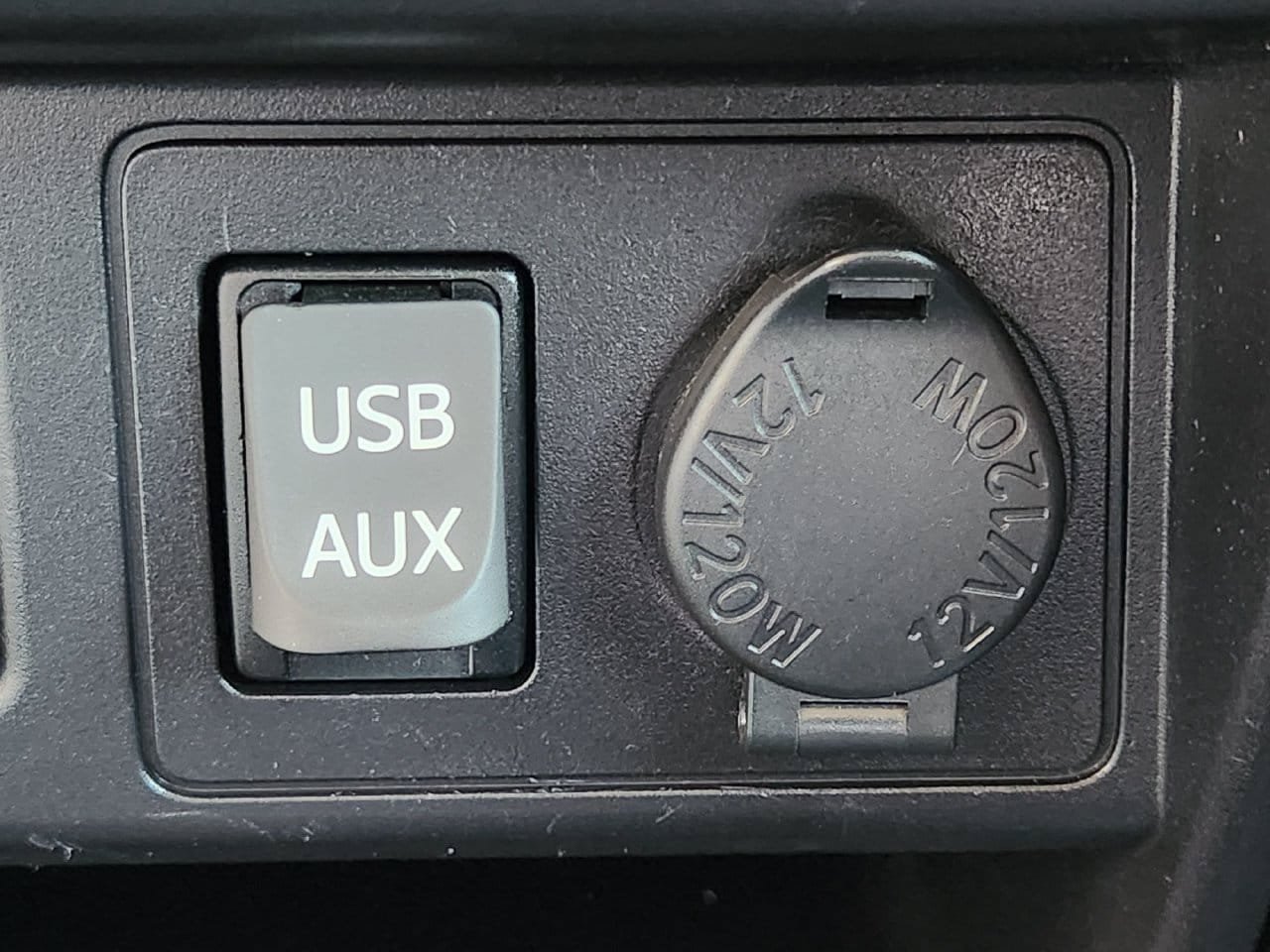 Used 2018 Toyota 4Runner TRD Off-Road AWD/4WD image 20