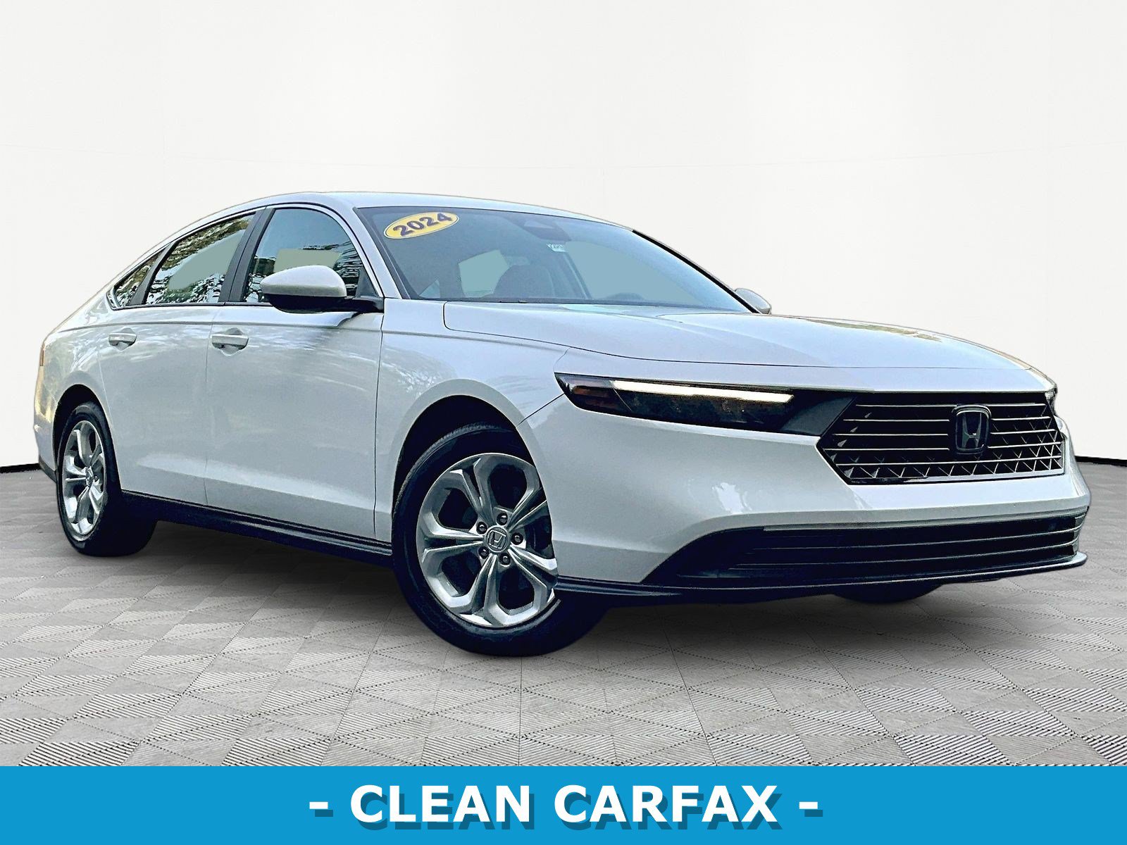 Used 2024 Honda Accord LX image 3