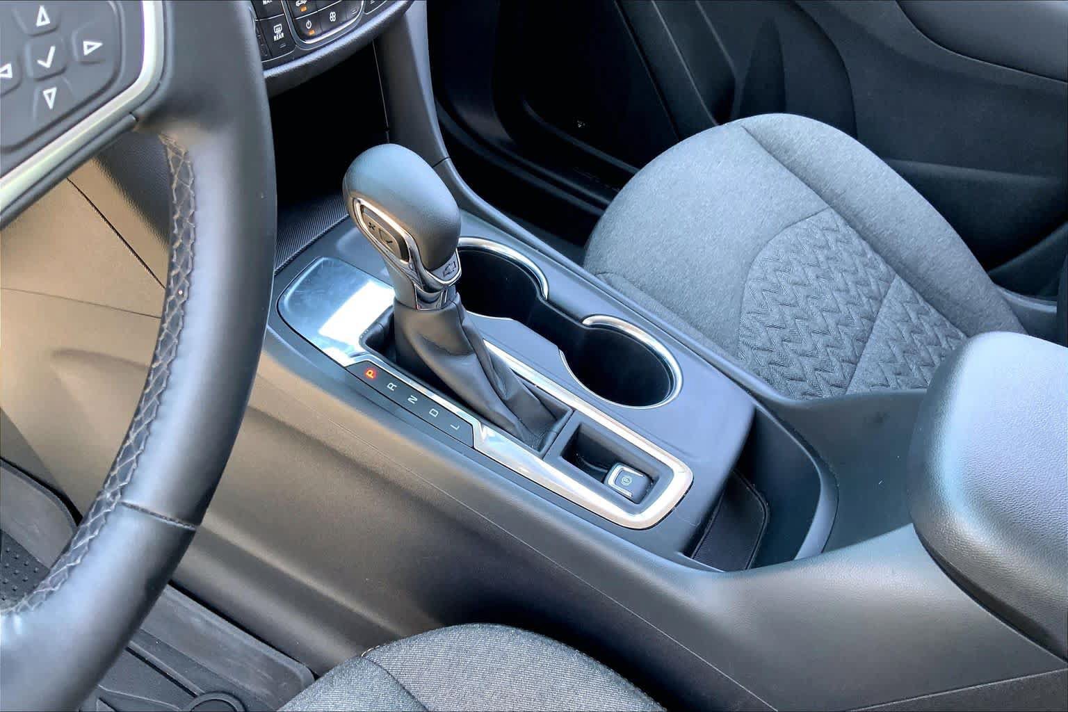Used 2023 Chevrolet Equinox LT FWD image 16