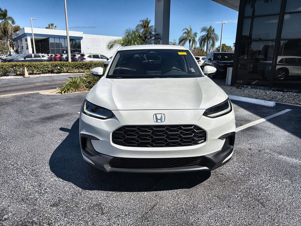 Certified 2024 Honda HR-V LX image 3
