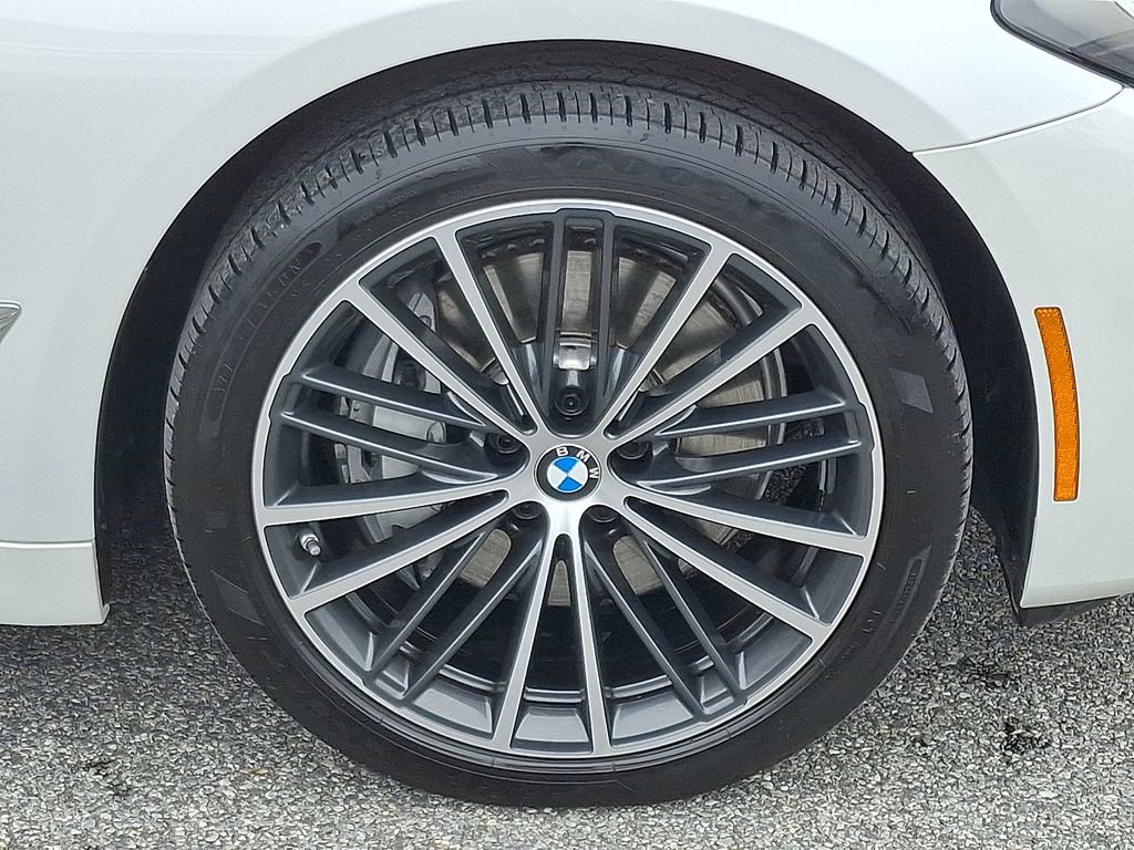 Used 2022 BMW 540i xDrive w/ Executive Package image 8
