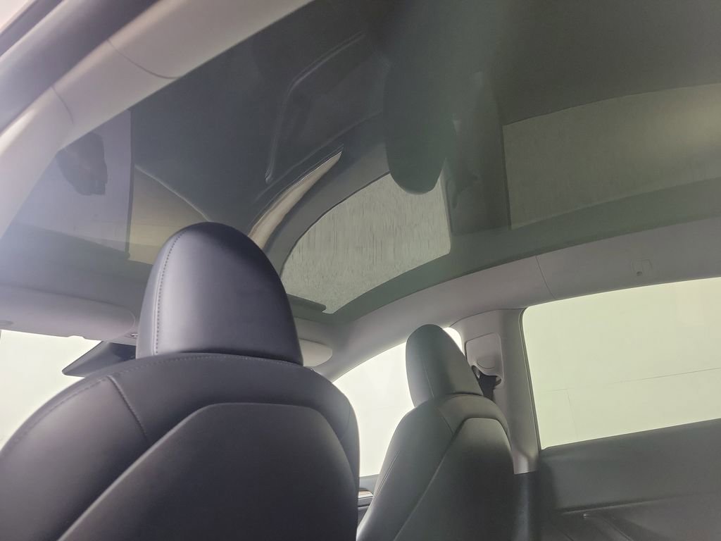 Used 2023 Tesla Model Y Long Range image 23
