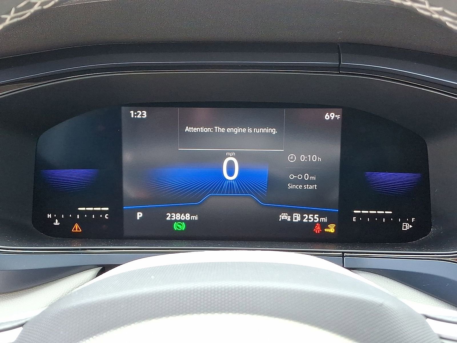 Used 2022 Volkswagen Taos SE w/ Panoramic Sunroof Package FWD image 19