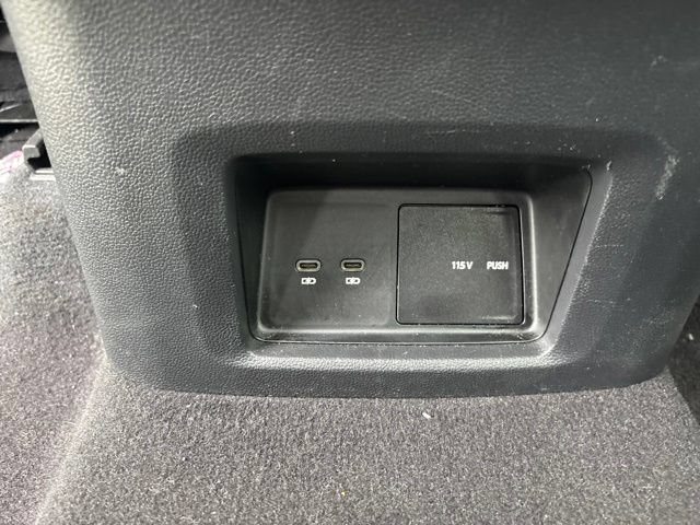 Used 2025 Volkswagen Atlas SE FWD image 18