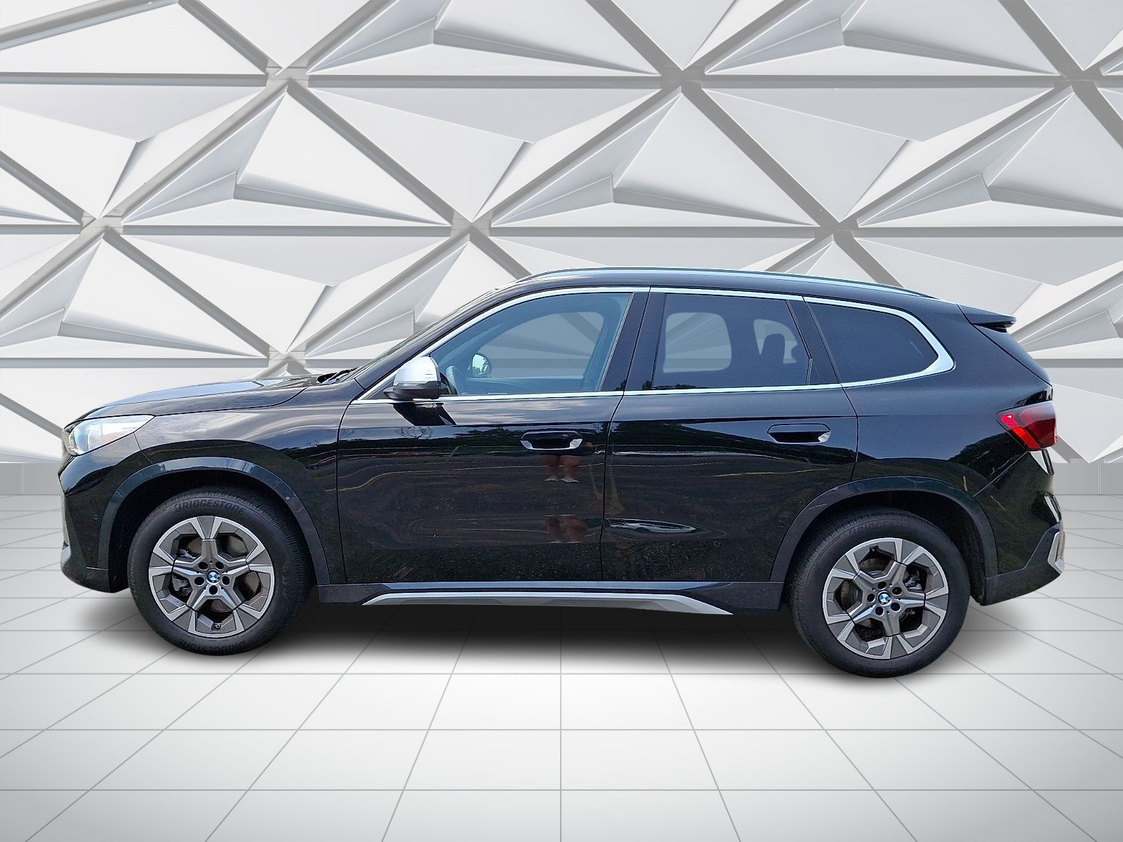 Used 2023 BMW X1 xDrive28i w/ Convenience Package AWD/4WD image 6