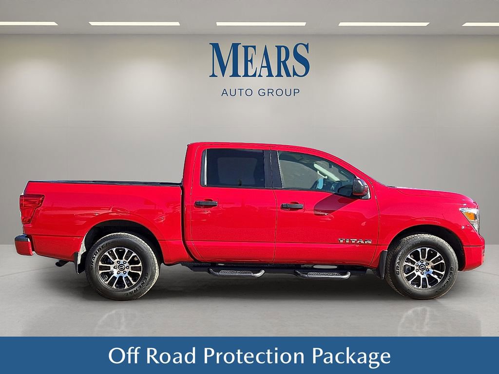 Used 2024 Nissan Titan SV w/ SV Convenience Package image 7