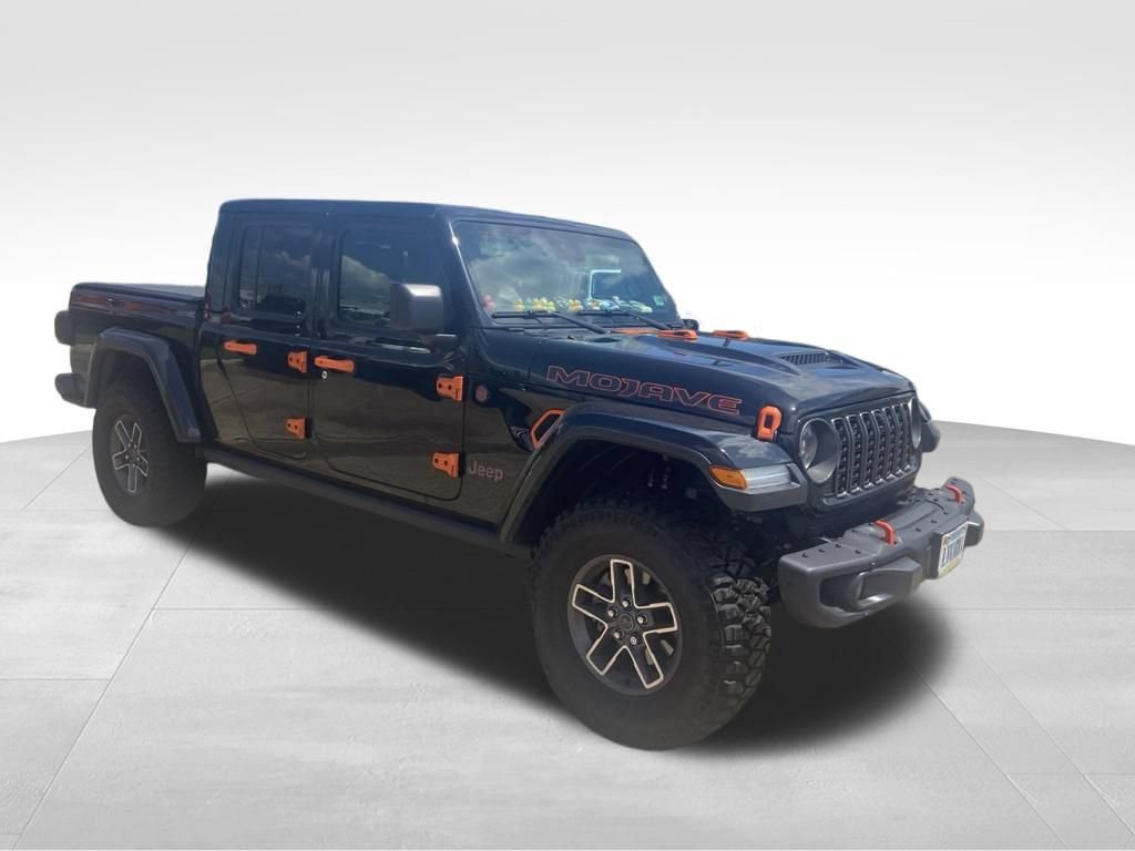 Used 2025 Jeep Gladiator Mojave AWD/4WD image 8