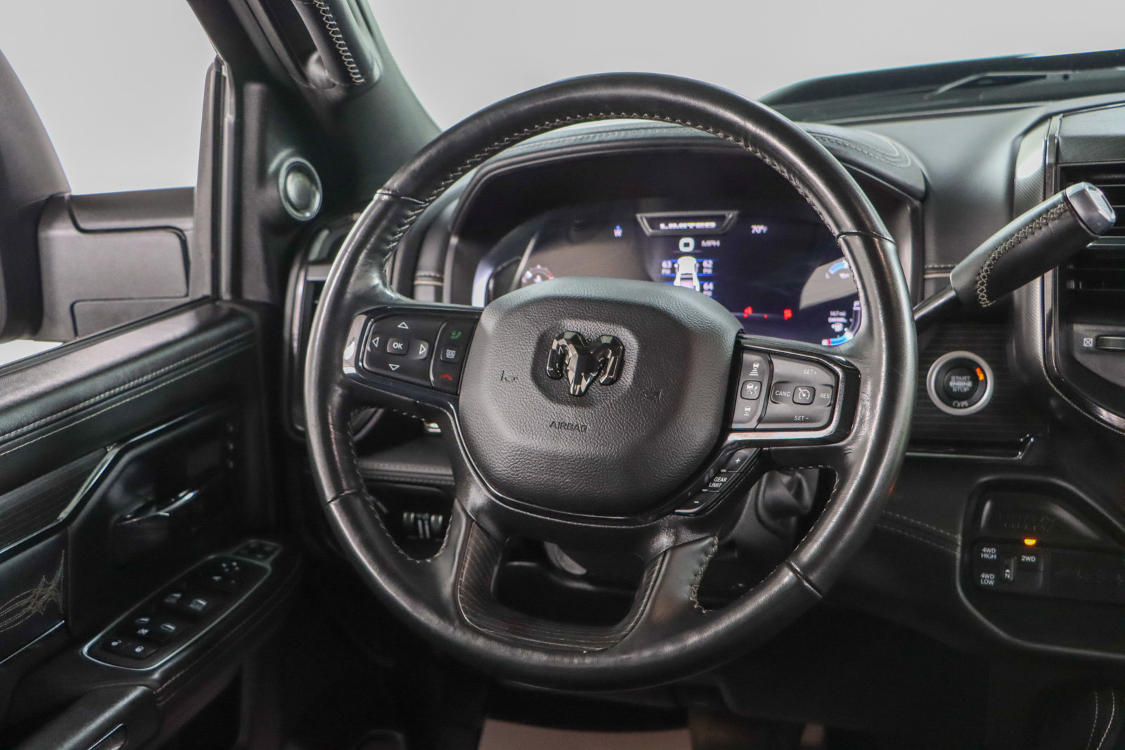 Used 2023 RAM 2500 Limited image 13