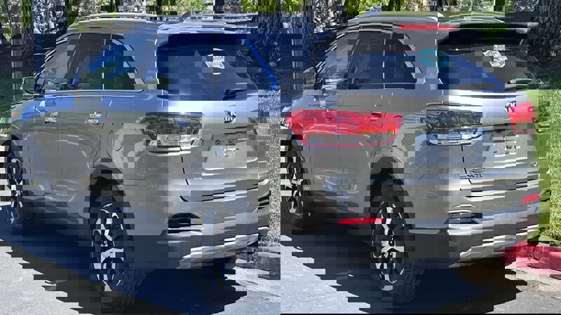 Used 2016 Kia Sorento EX AWD/4WD image 6