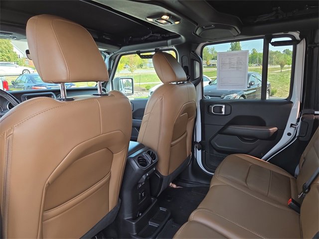 Used 2021 Jeep Wrangler Unlimited Sahara w/ Dual Top Group image 33
