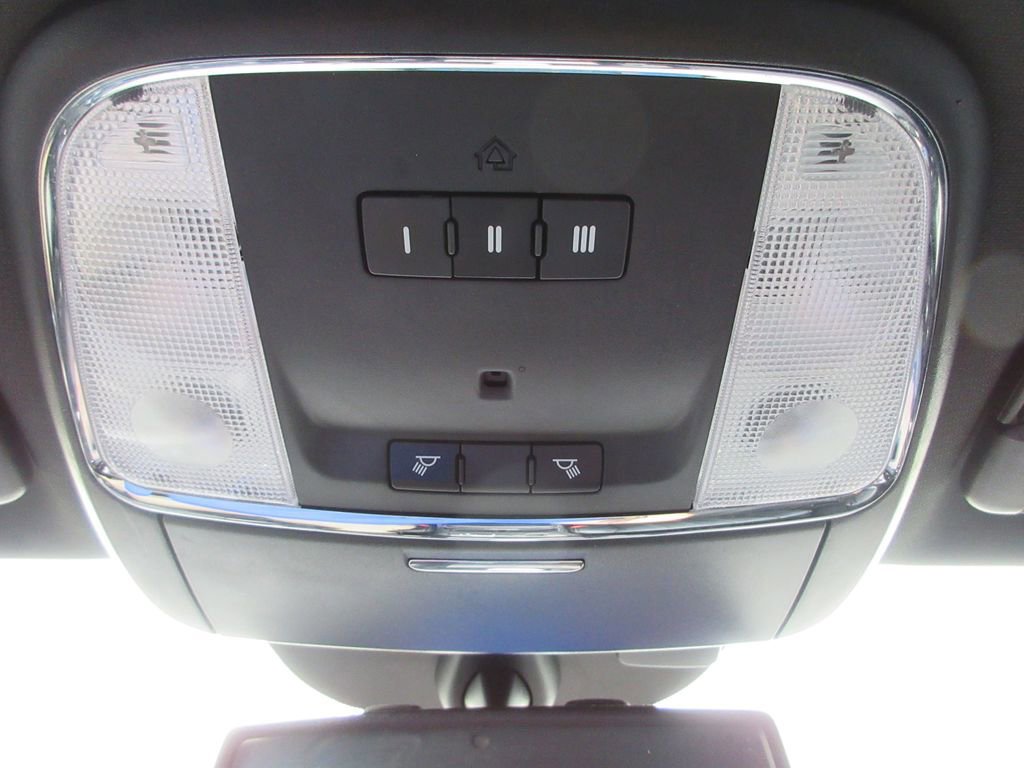 Used 2014 Chrysler 300 S image 30