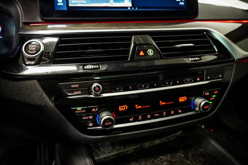 Used 2021 BMW 530i xDrive w/ M Sport Package AWD/4WD image 24