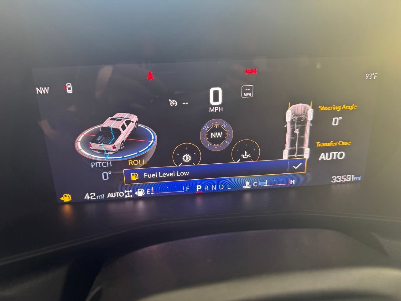 Used 2025 Chevrolet Colorado Trail Boss AWD/4WD image 4