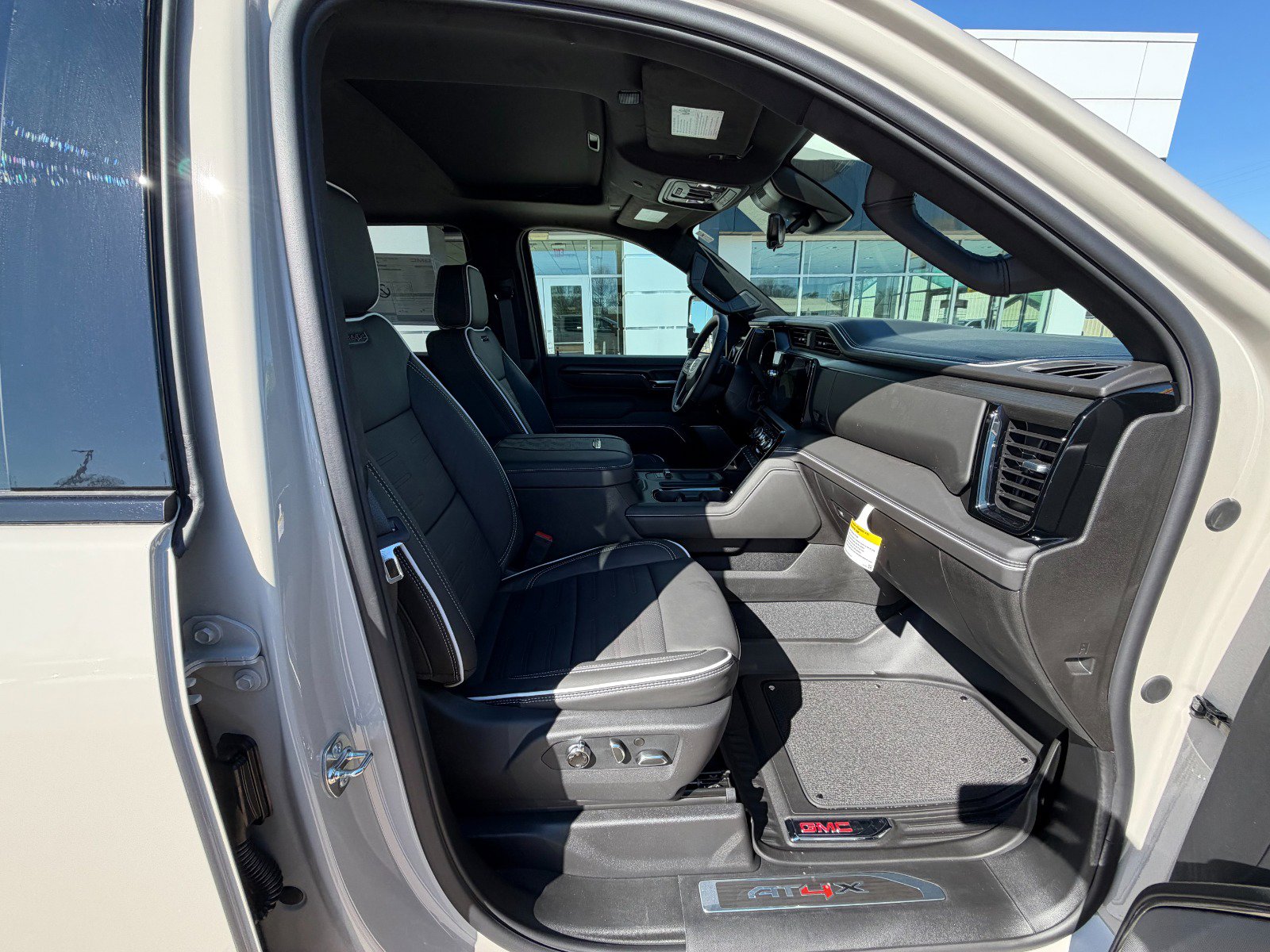 New 2026 GMC Sierra 2500 AT4X w/ LPO, Black Badging Package image 36