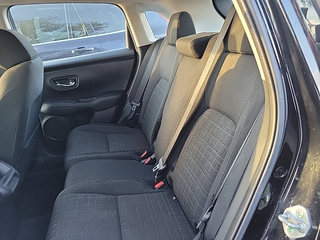 Used 2025 Honda HR-V LX image 12