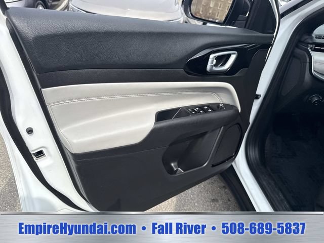 Used 2024 Jeep Compass Limited AWD/4WD image 17