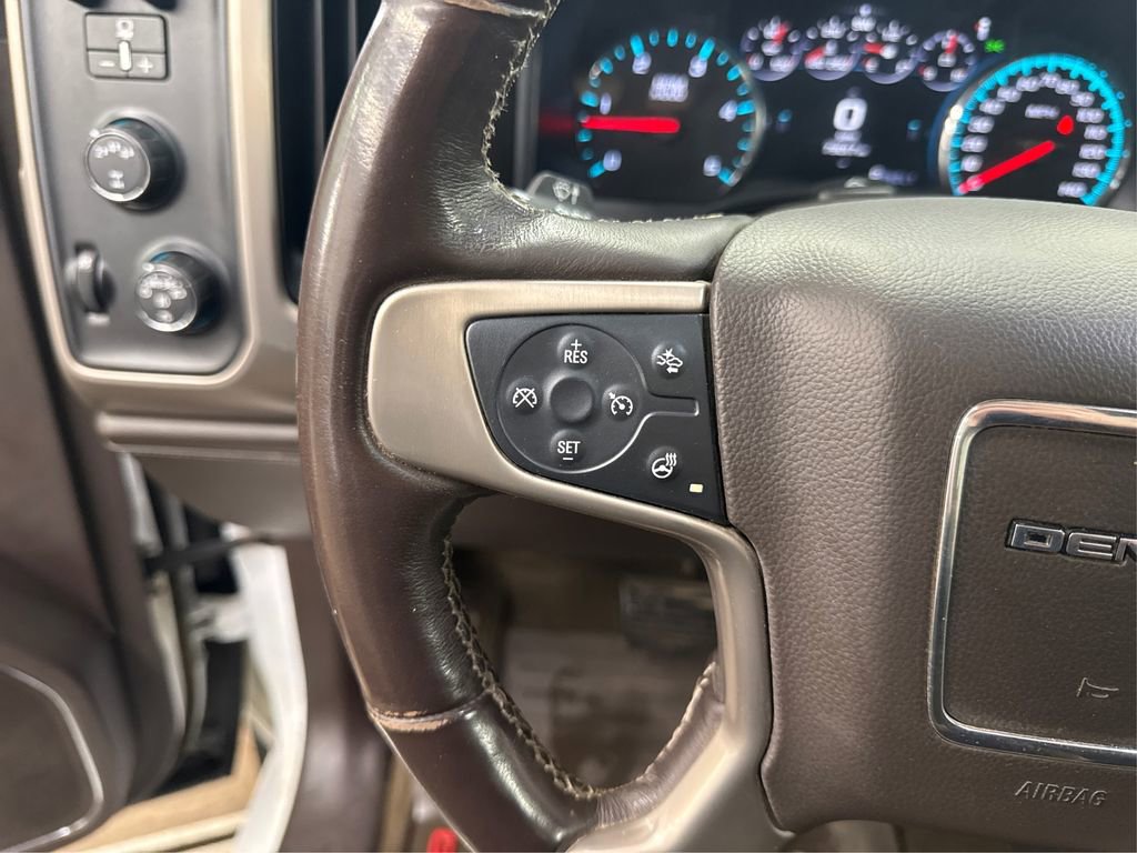 Used 2017 GMC Sierra 2500 Denali w/ Duramax Plus Package AWD/4WD image 28