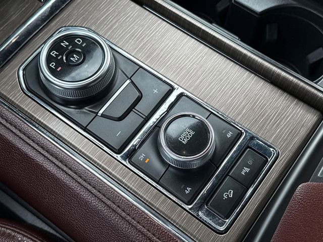 Used 2024 Ford Expedition Limited image 28