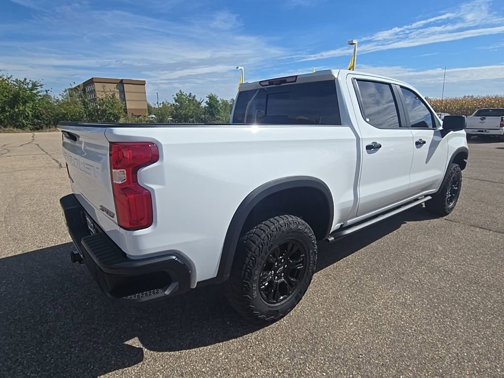 Used 2023 Chevrolet Silverado 1500 ZR2 w/ Technology Package image 7