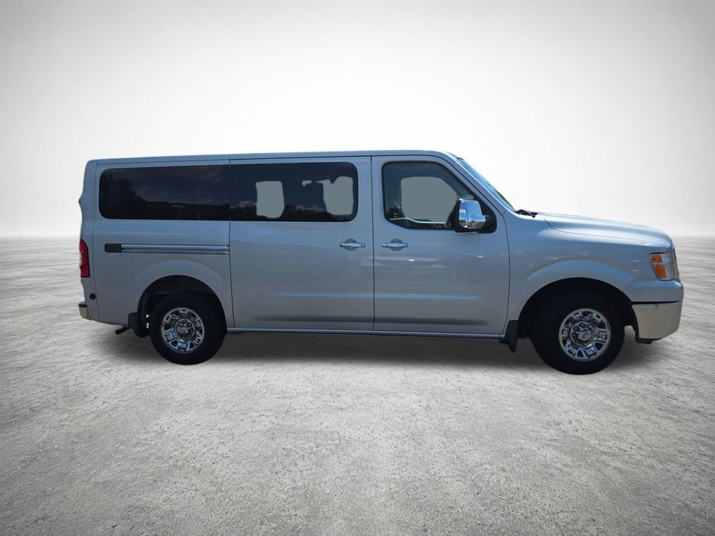 Used 2015 Nissan NV 3500 SV RWD image 9