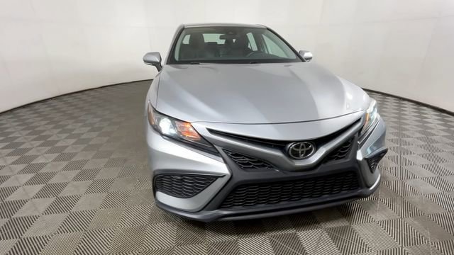 Used 2024 Toyota Camry SE FWD image 13