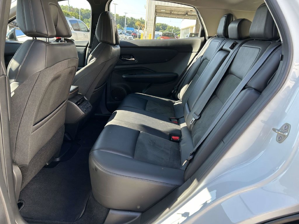 Used 2023 Nissan Ariya FWD image 10