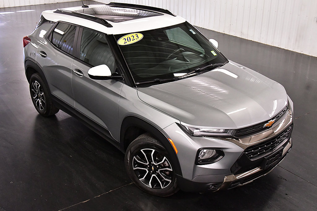 Used 2023 Chevrolet TrailBlazer ACTIV w/ Sun and Liftgate Package AWD/4WD image 12