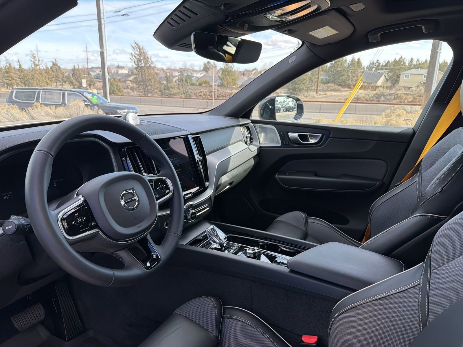 Used 2024 Volvo XC60 T8 Polestar w/ Protection Package Premier image 20