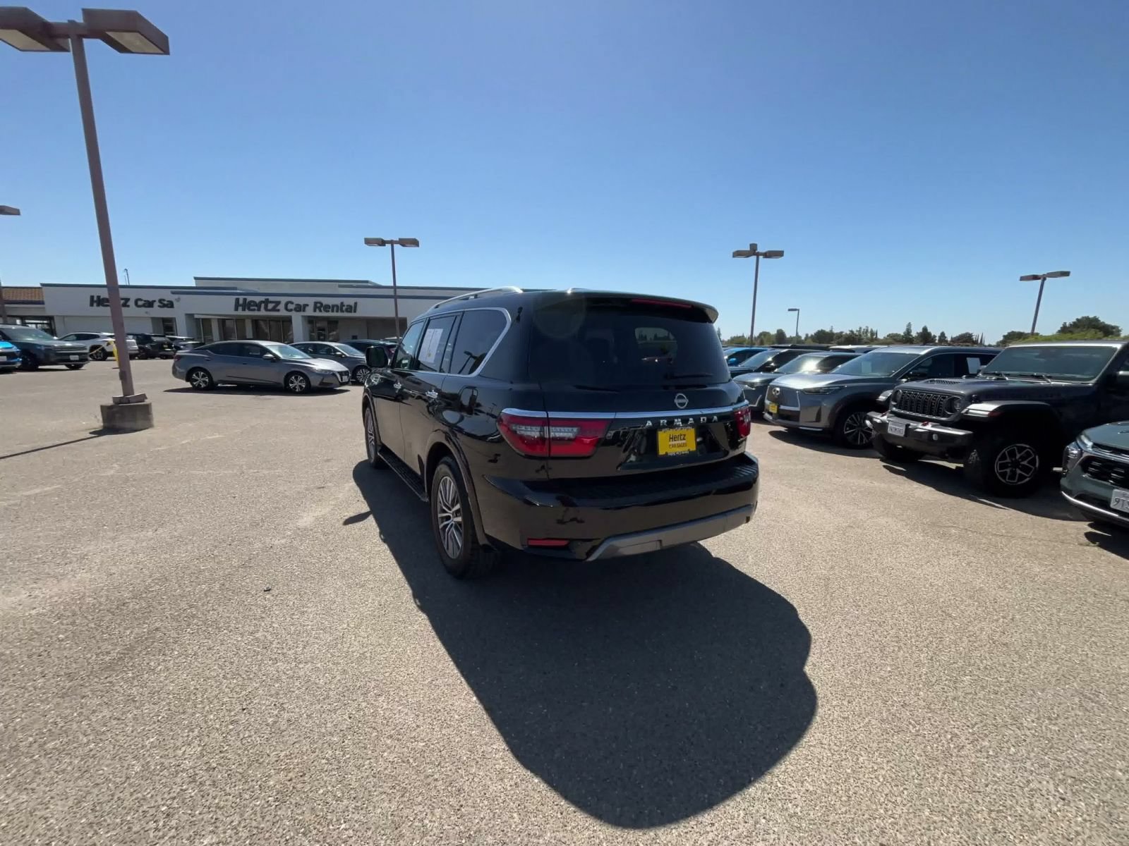 Used 2024 Nissan Armada SL RWD image 10