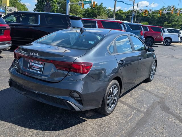 Used 2024 Kia Forte LXS FWD image 7
