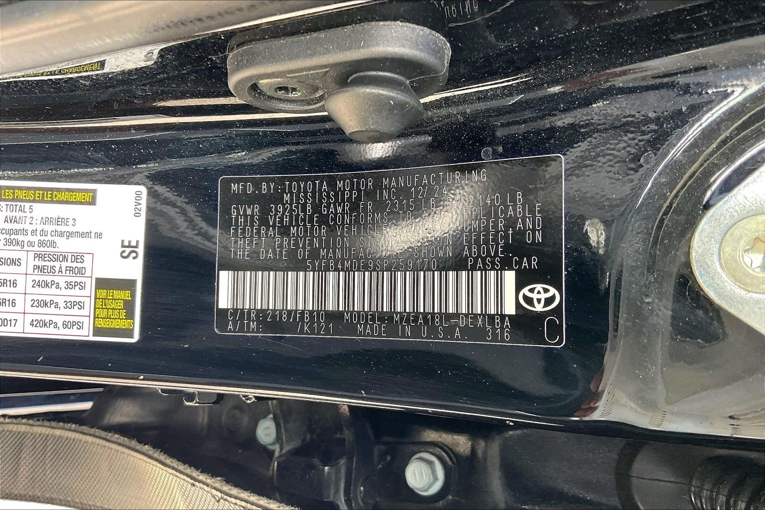 Used 2025 Toyota Corolla LE FWD image 36