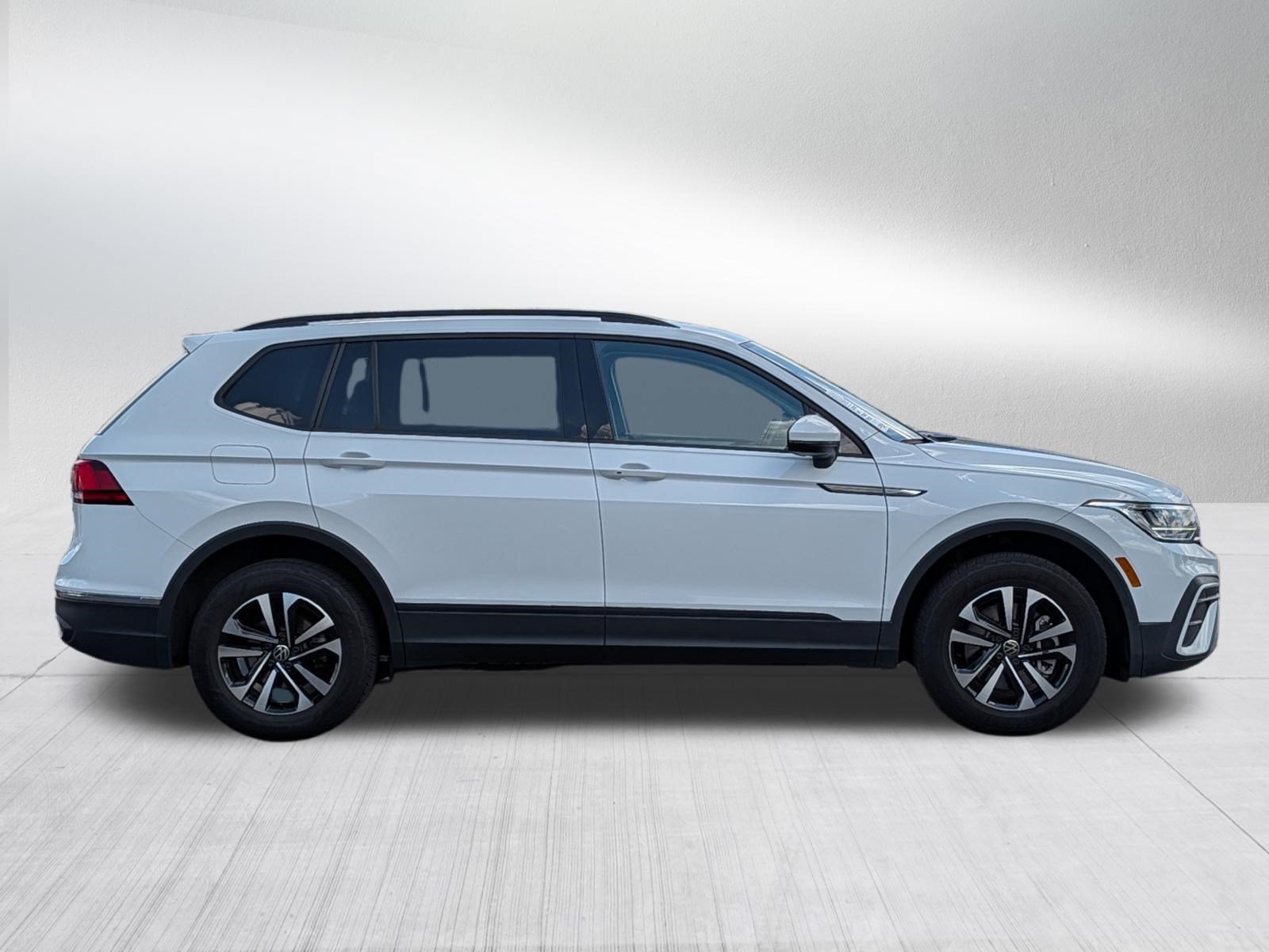 Certified 2023 Volkswagen Tiguan S AWD/4WD image 8