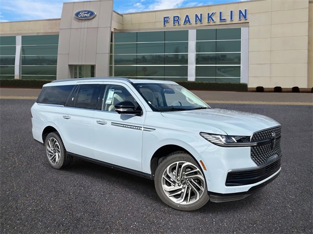 New 2025 Lincoln Navigator L Reserve image 1