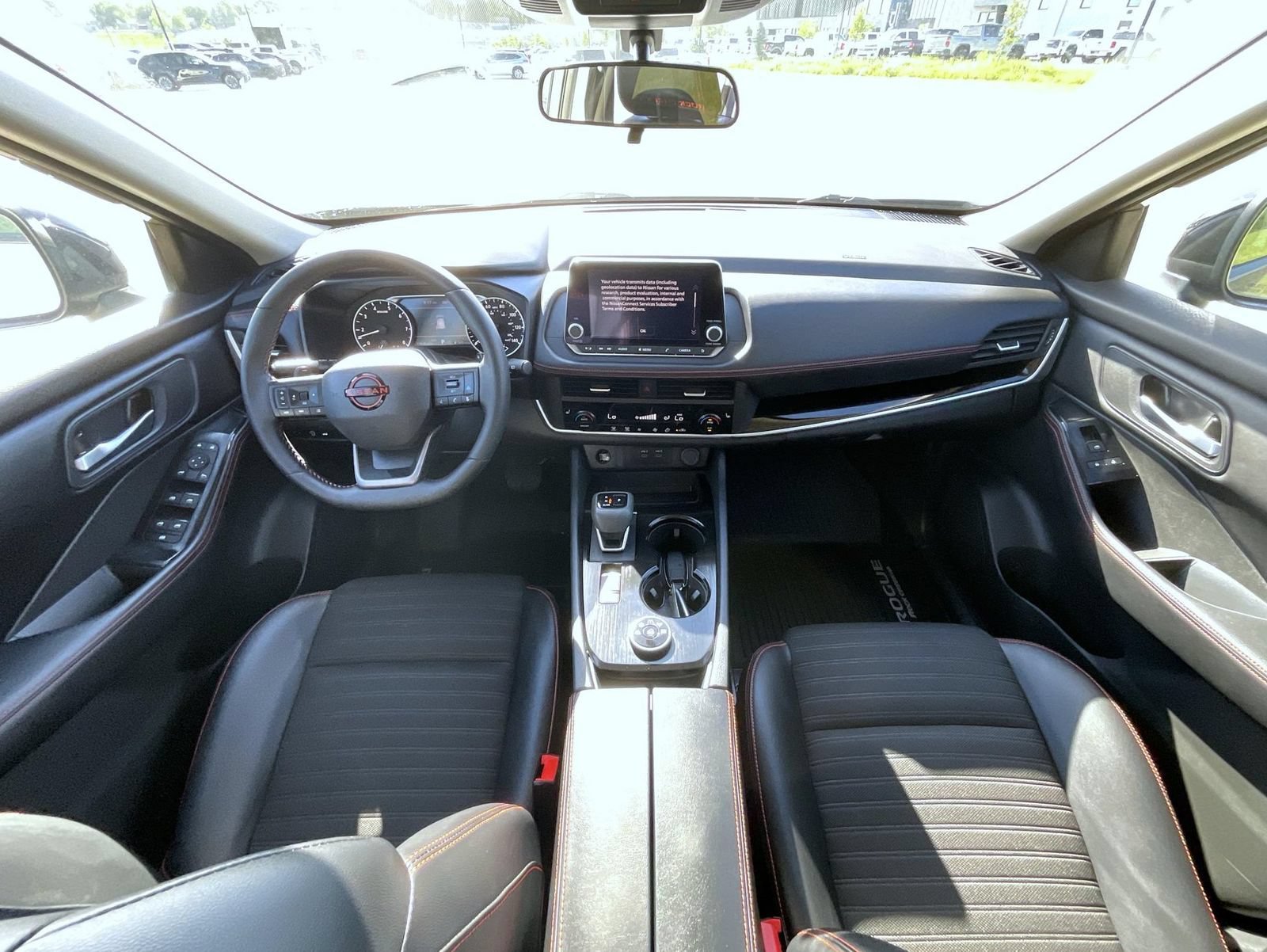 Certified 2025 Nissan Rogue SV AWD/4WD image 15
